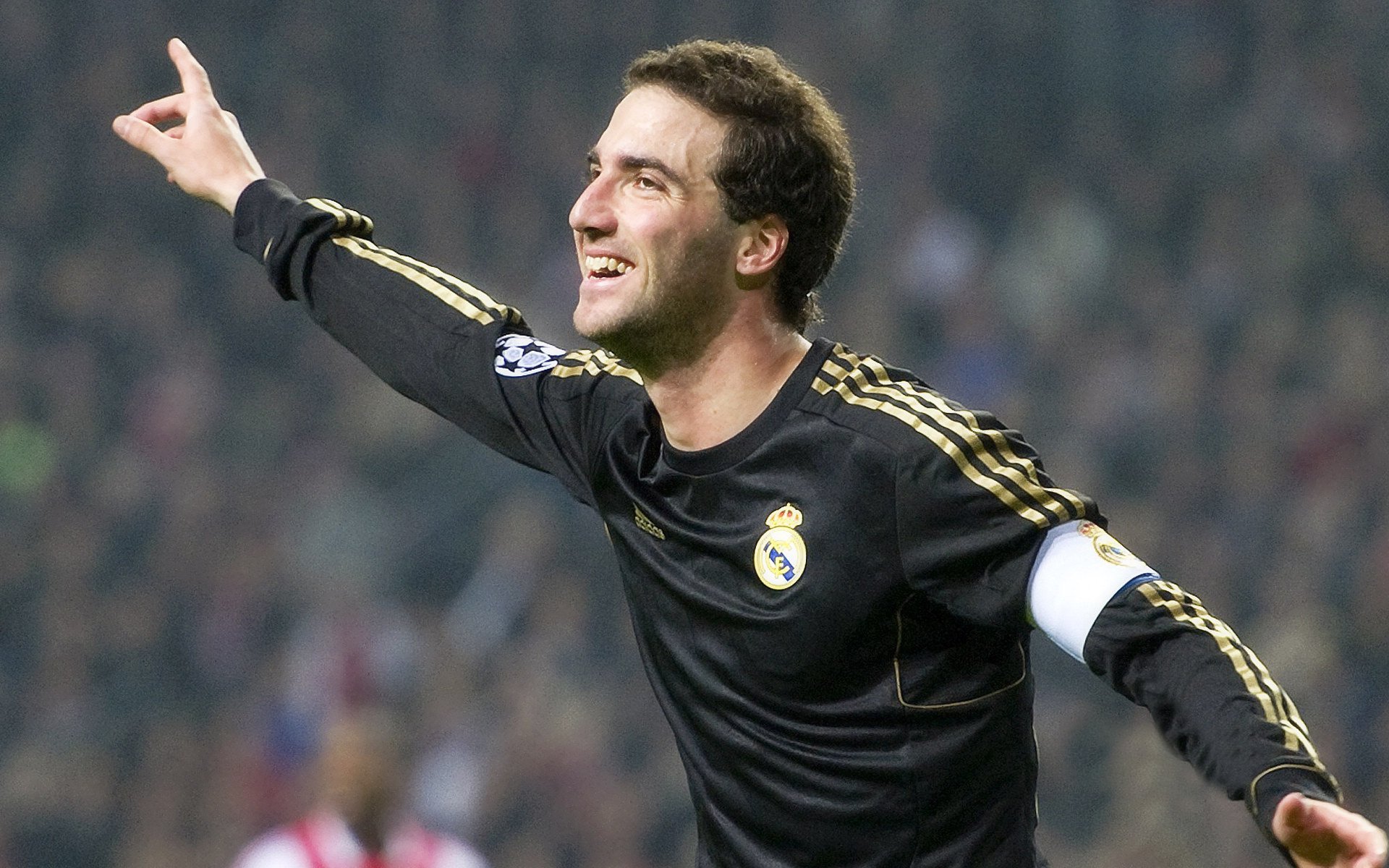 巴朗加国王战术调整效果显著，巴朗武功